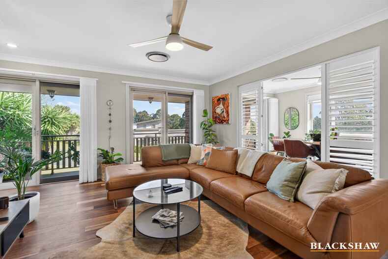 8 France Place Long Beach