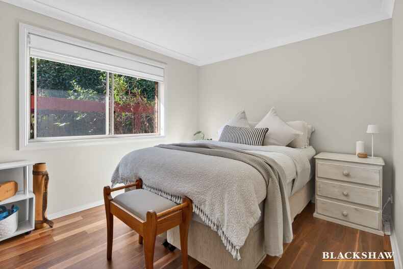 8 France Place Long Beach