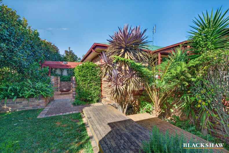 8 France Place Long Beach