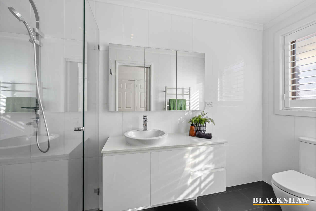 2 Goldsbrough Close Macarthur
