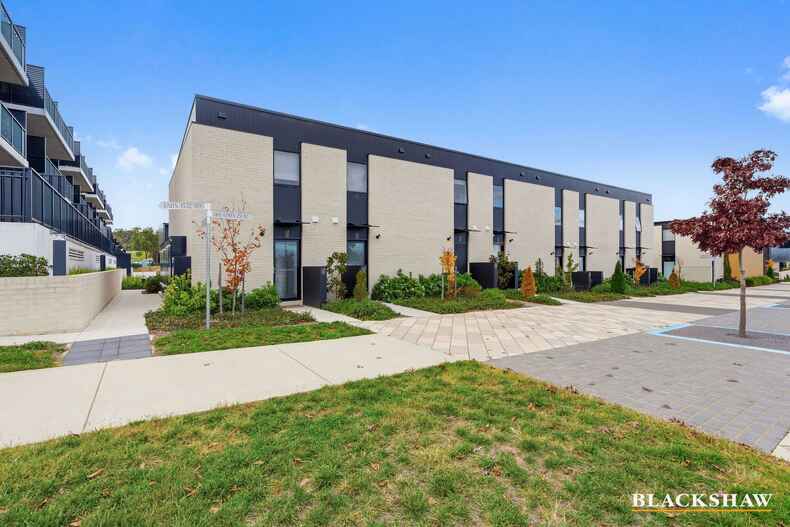 40/227 Robin Boyd Crescent Taylor 40/227 Robin Boyd Crescent Taylor