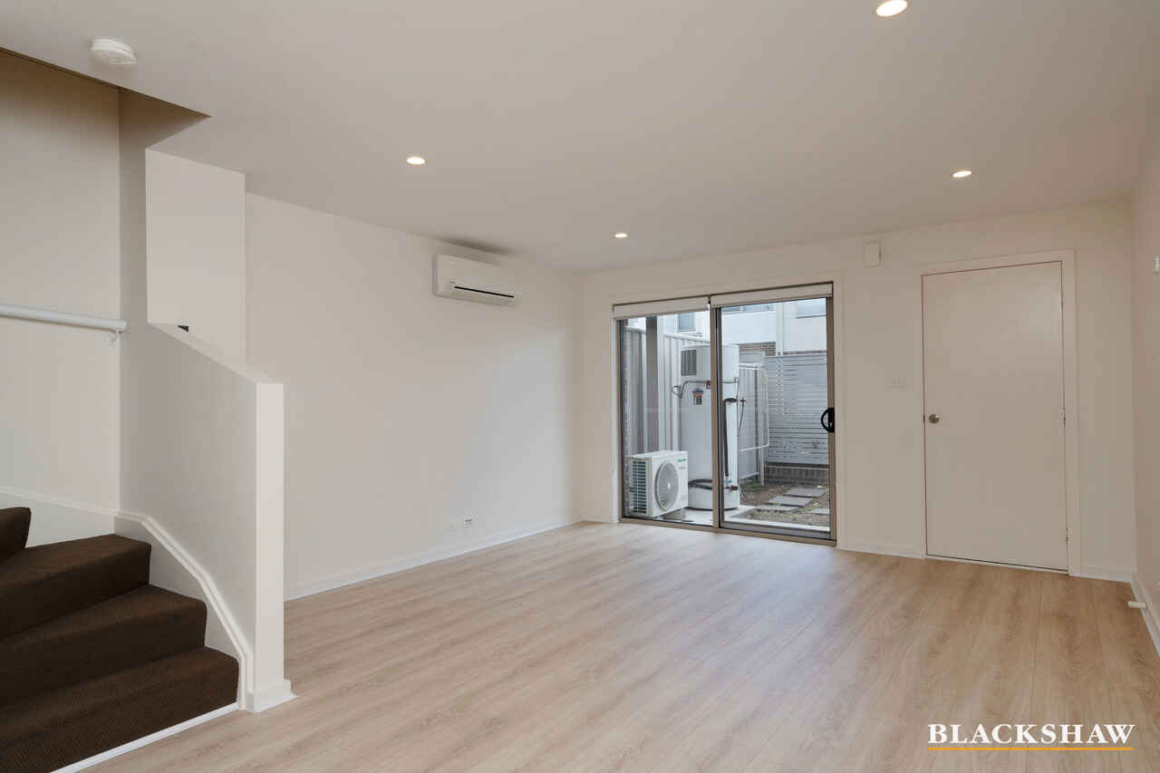 26/21 Bakewell Street Coombs