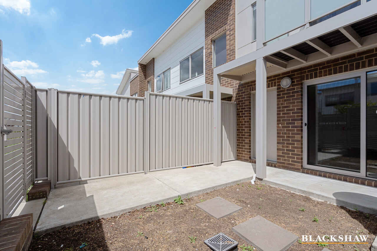 26/21 Bakewell Street Coombs