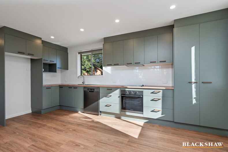 12 Chambers Street Latham