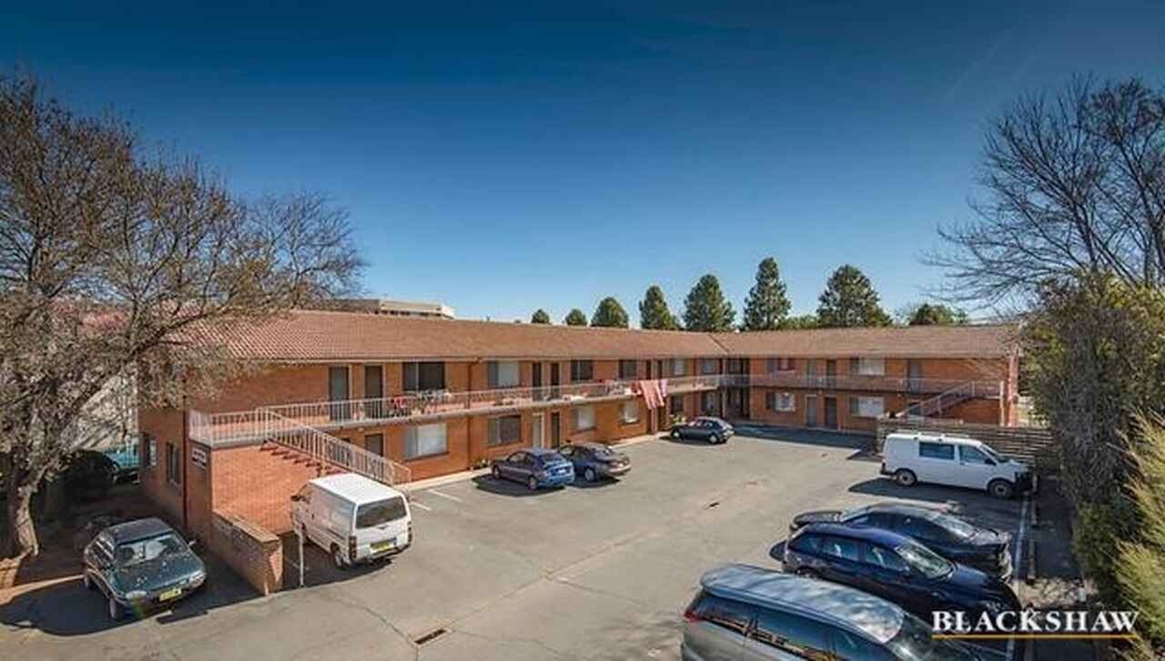 20/10 Macquoid Street Queanbeyan