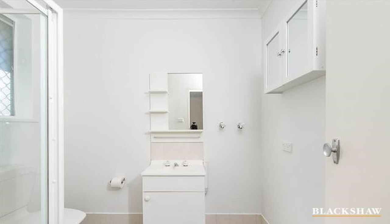 20/10 Macquoid Street Queanbeyan