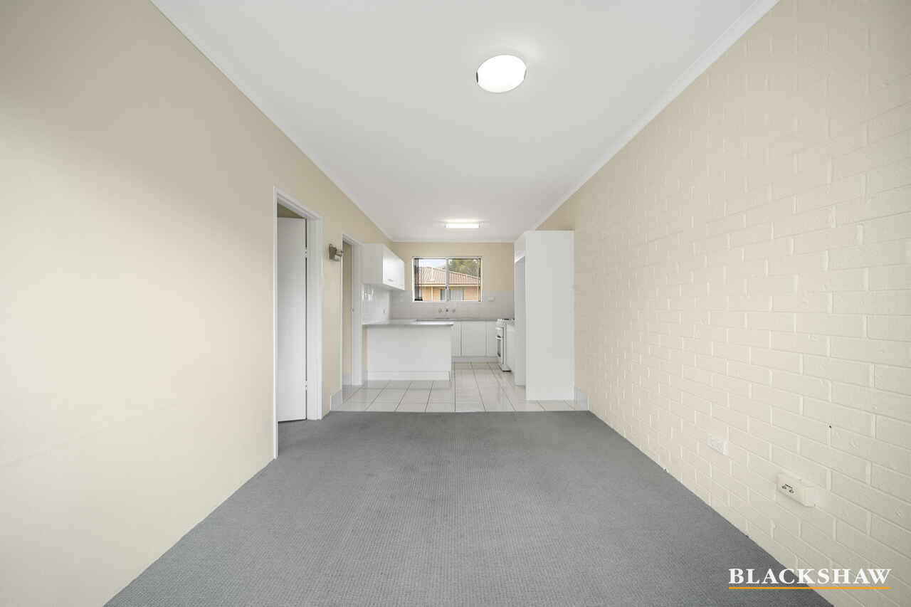 15/63 Molonglo Street Queanbeyan