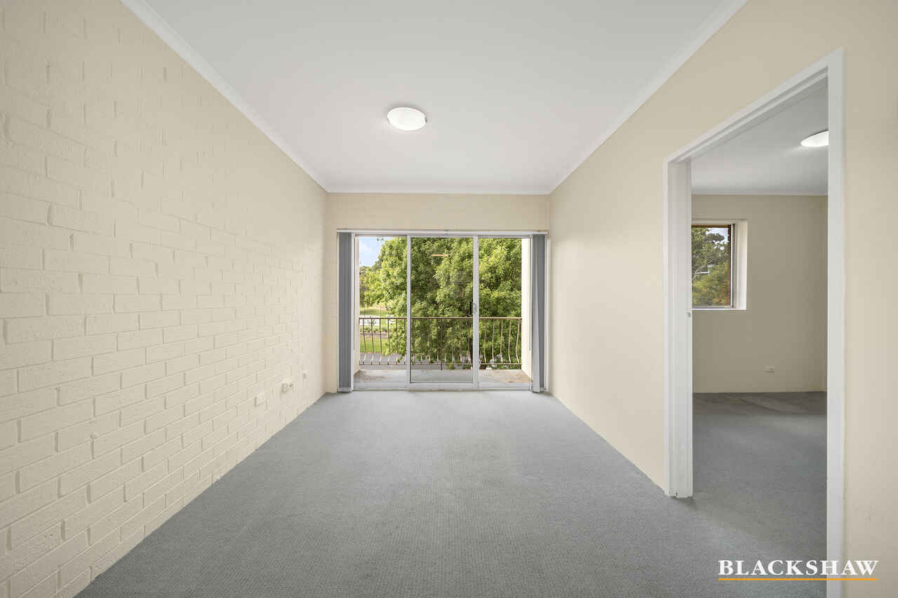 15/63 Molonglo Street Queanbeyan