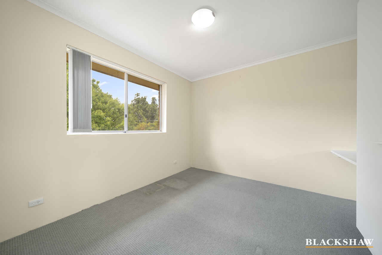 15/63 Molonglo Street Queanbeyan