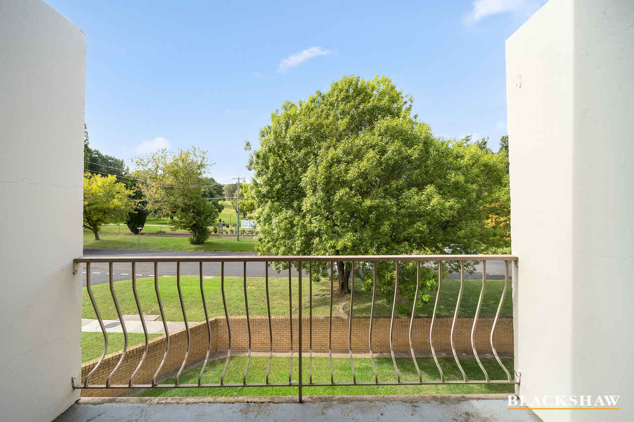 15/63 Molonglo Street Queanbeyan