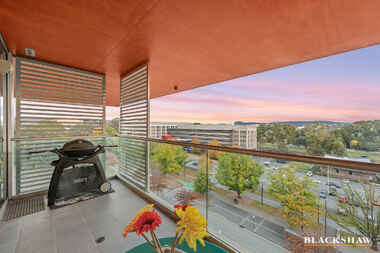 83/43 Constitution Avenue Reid