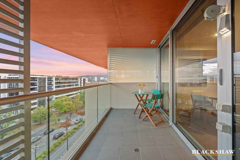 83/43 Constitution Avenue Reid
