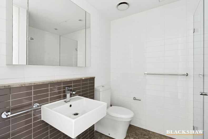 119/22 Eyre Street Kingston
