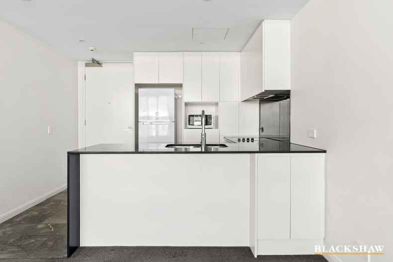119/22 Eyre Street Kingston