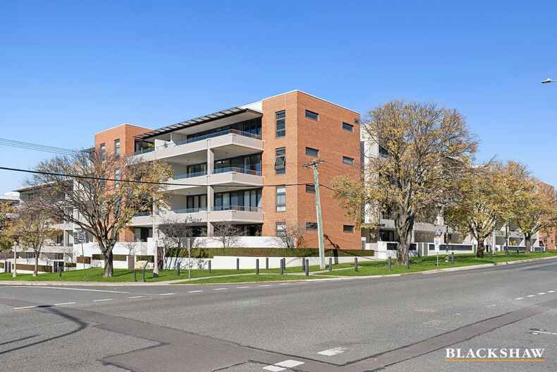 119/22 Eyre Street Kingston
