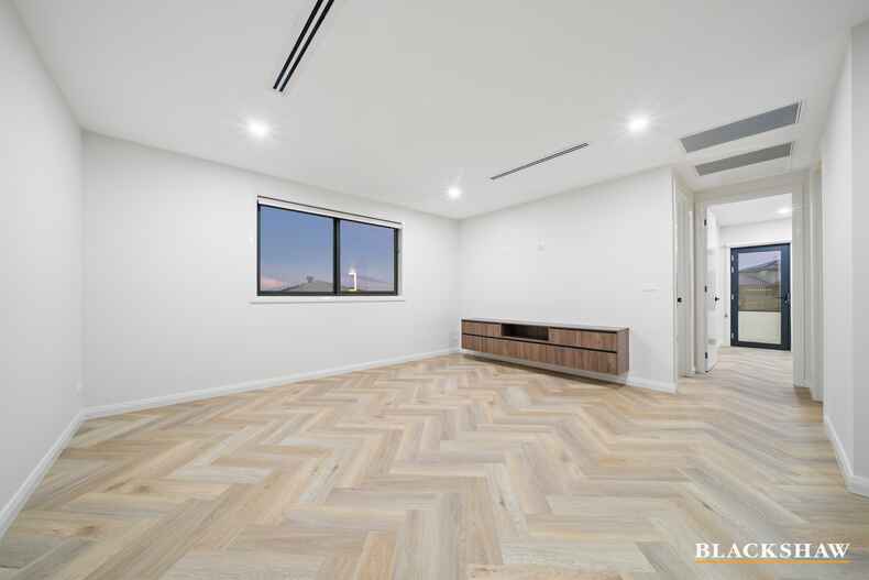 13 Eggins Street  Denman Prospect