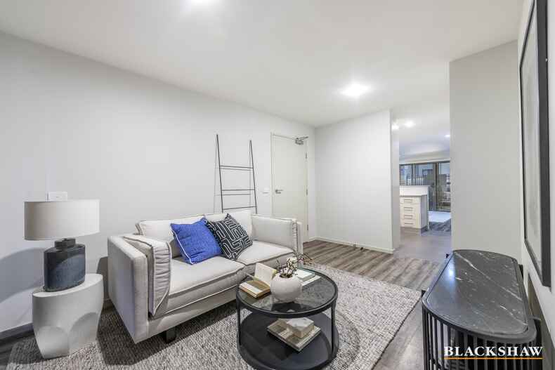 89/104 Henry Kendall Street Franklin