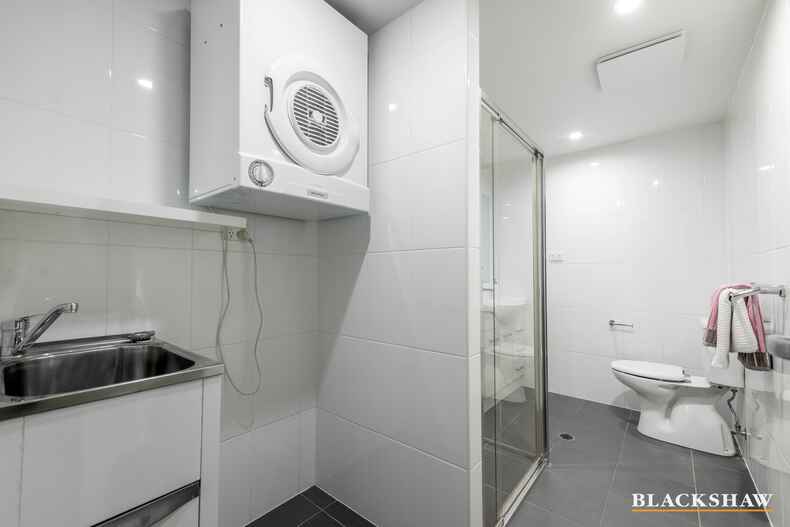 89/104 Henry Kendall Street Franklin