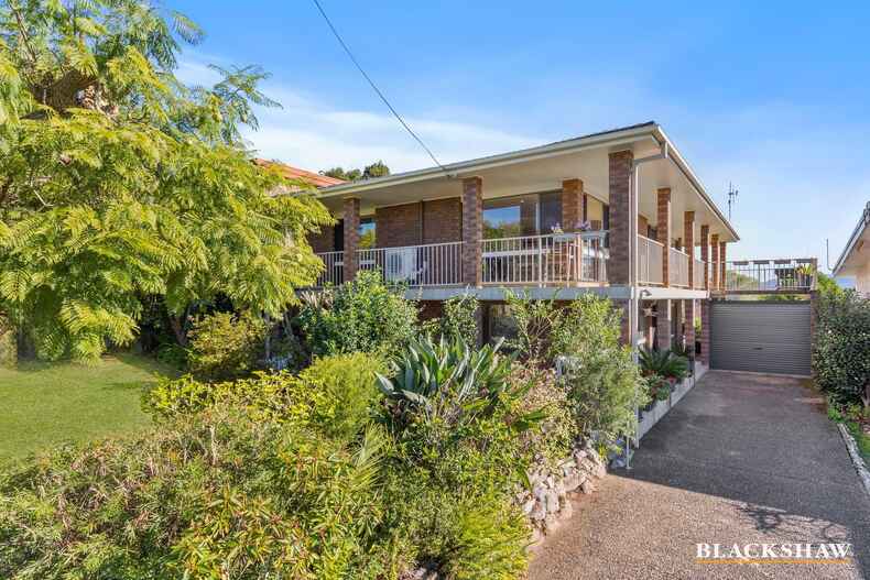 26    Ridge Street Catalina