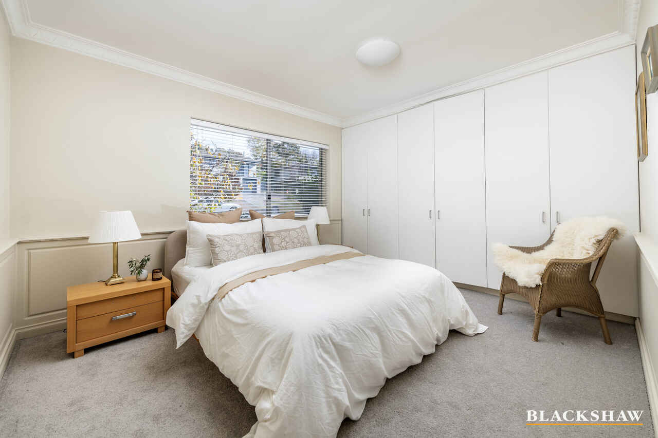 12 Cameron Street Farrer