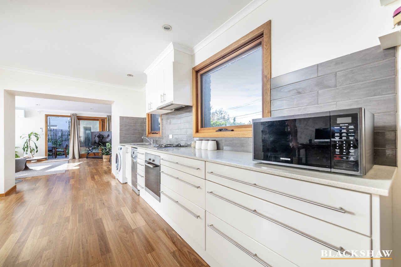 12 Cameron Street Farrer