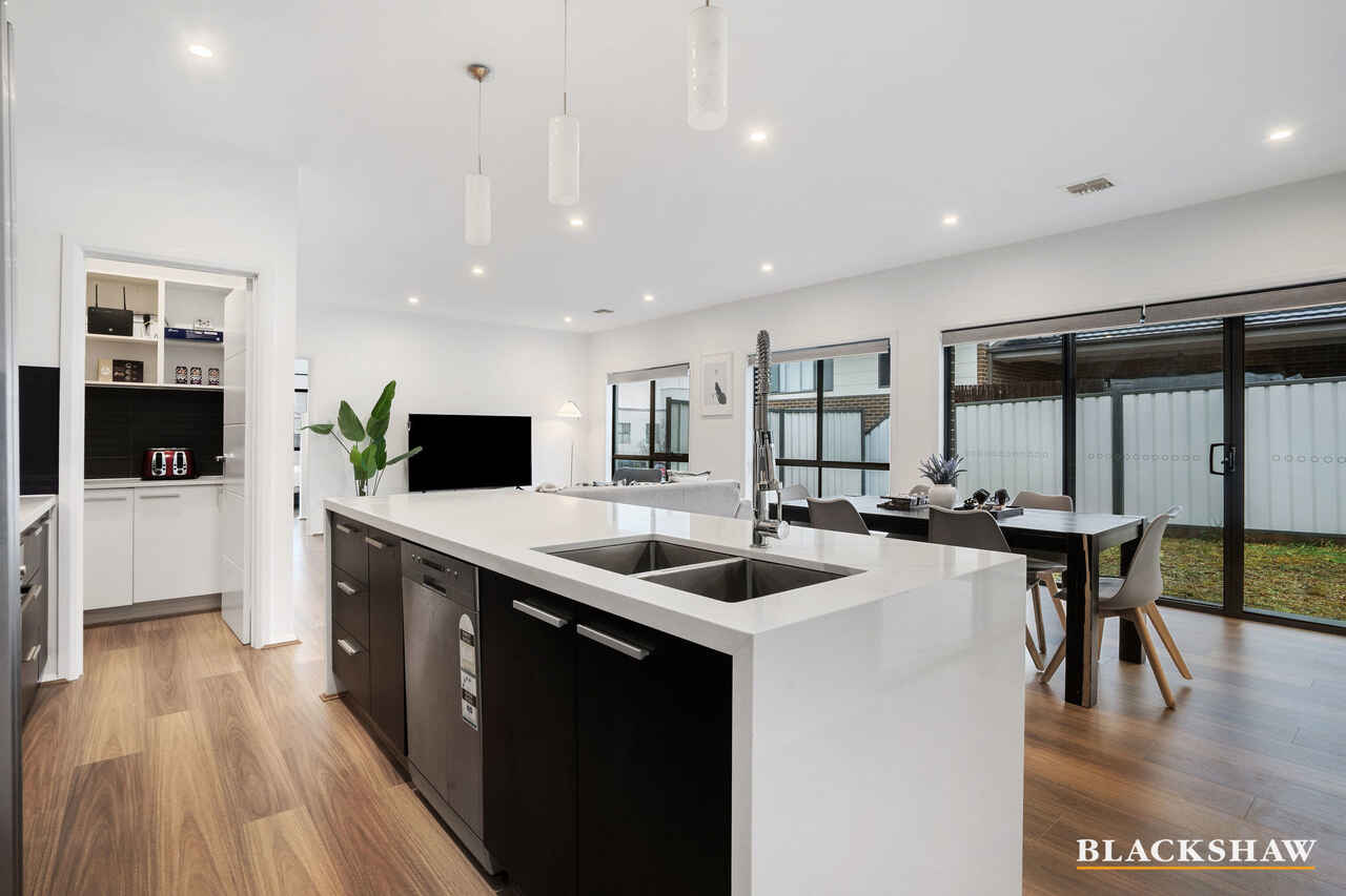 7 Narrambla Terrace Lawson