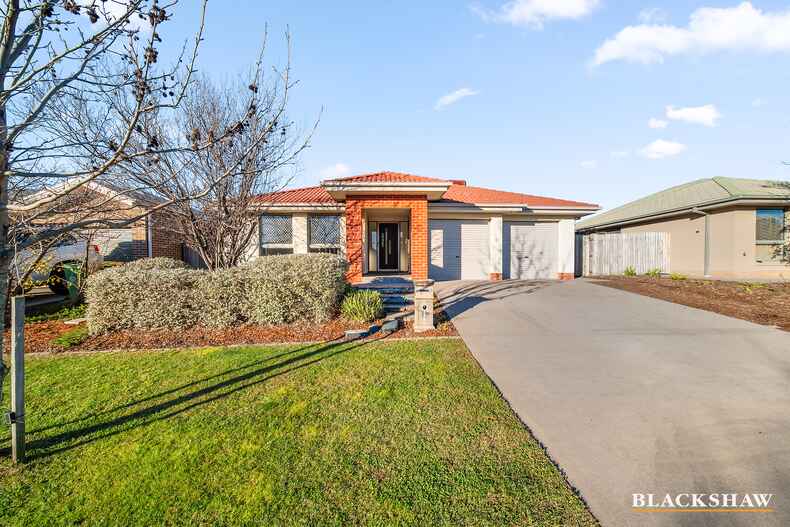 12 Donoghoe Crescent Queanbeyan 12 Donoghoe Crescent Queanbeyan