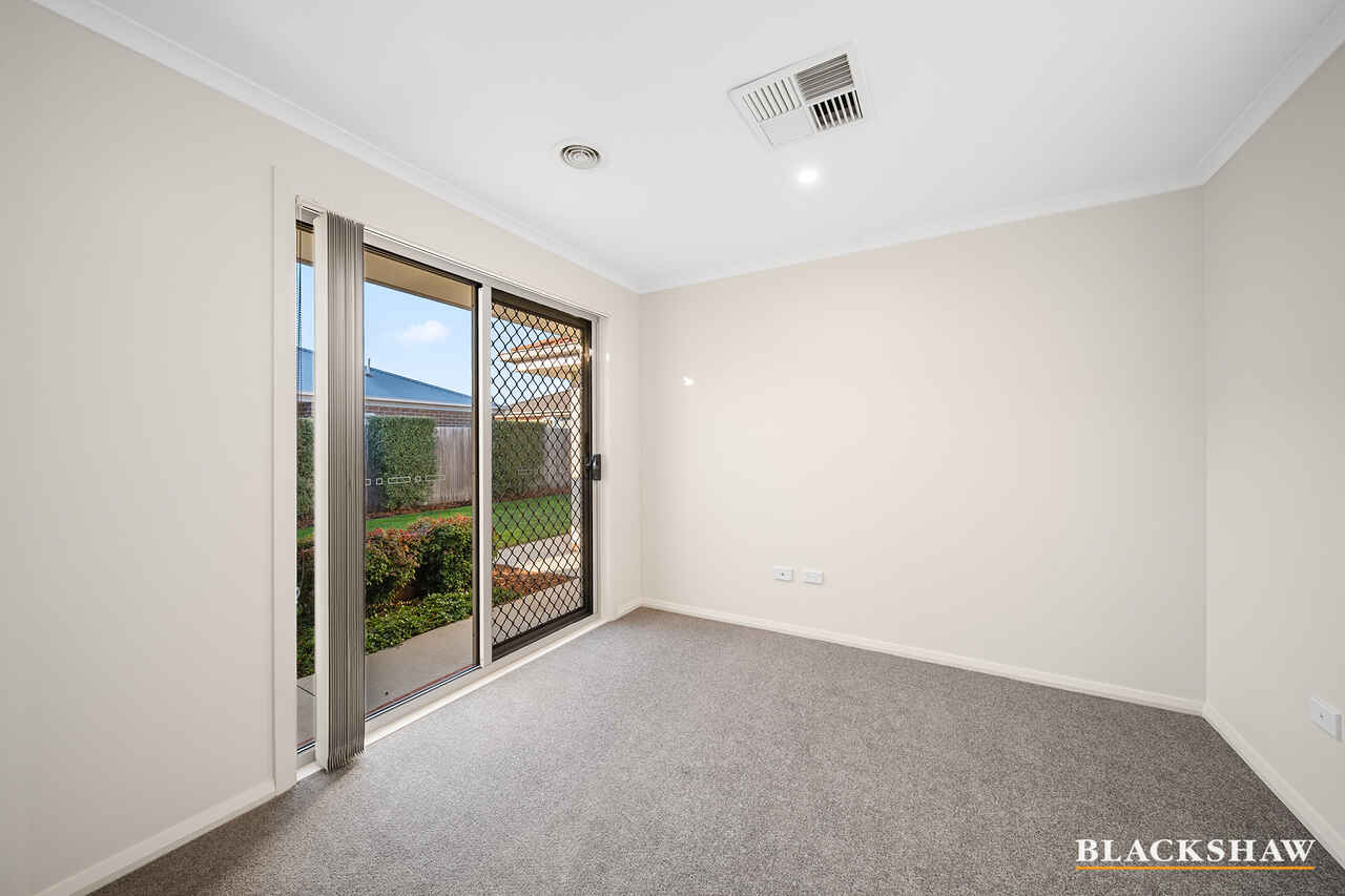 12 Donoghoe Crescent Queanbeyan