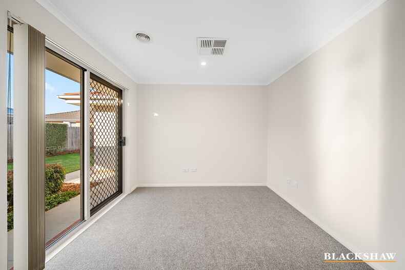 12 Donoghoe Crescent Queanbeyan 12 Donoghoe Crescent Queanbeyan