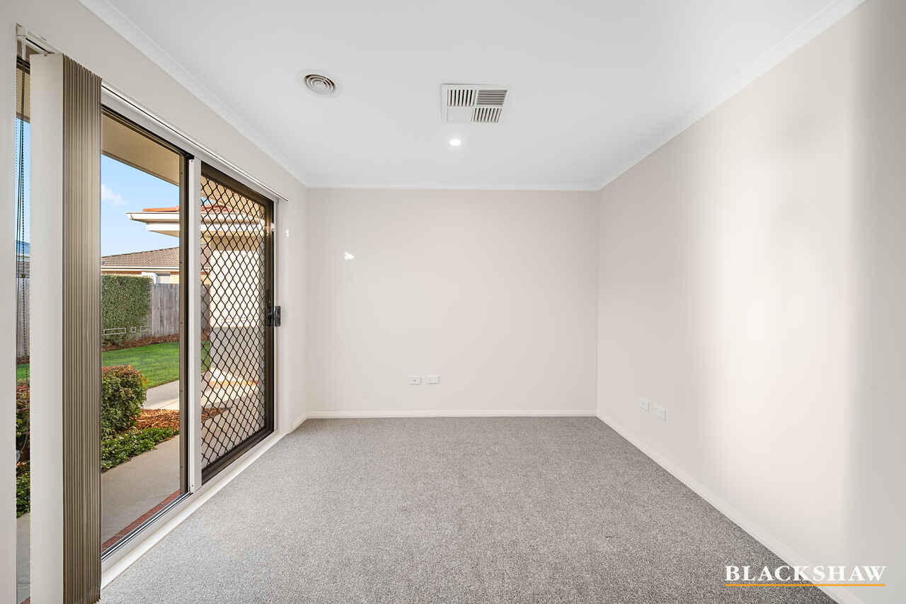 12 Donoghoe Crescent Queanbeyan