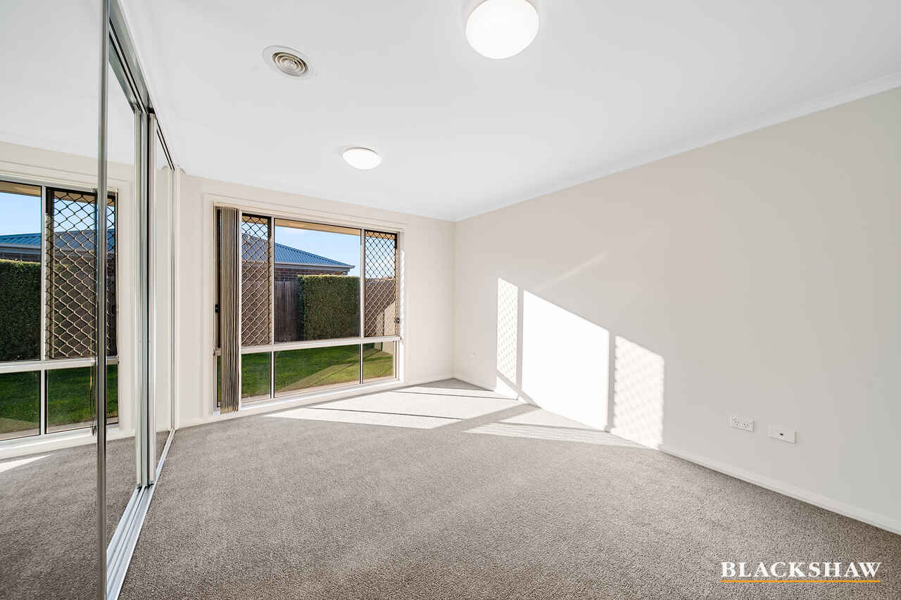 12 Donoghoe Crescent Queanbeyan