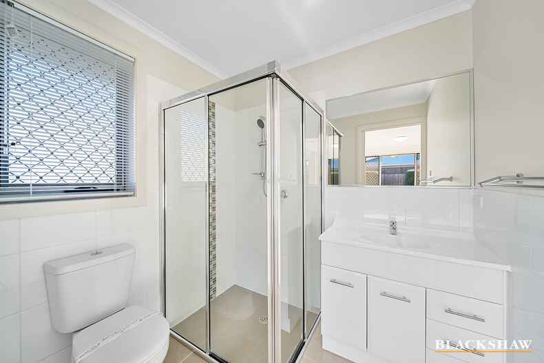 12 Donoghoe Crescent Queanbeyan 12 Donoghoe Crescent Queanbeyan