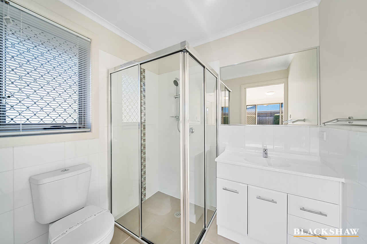 12 Donoghoe Crescent Queanbeyan