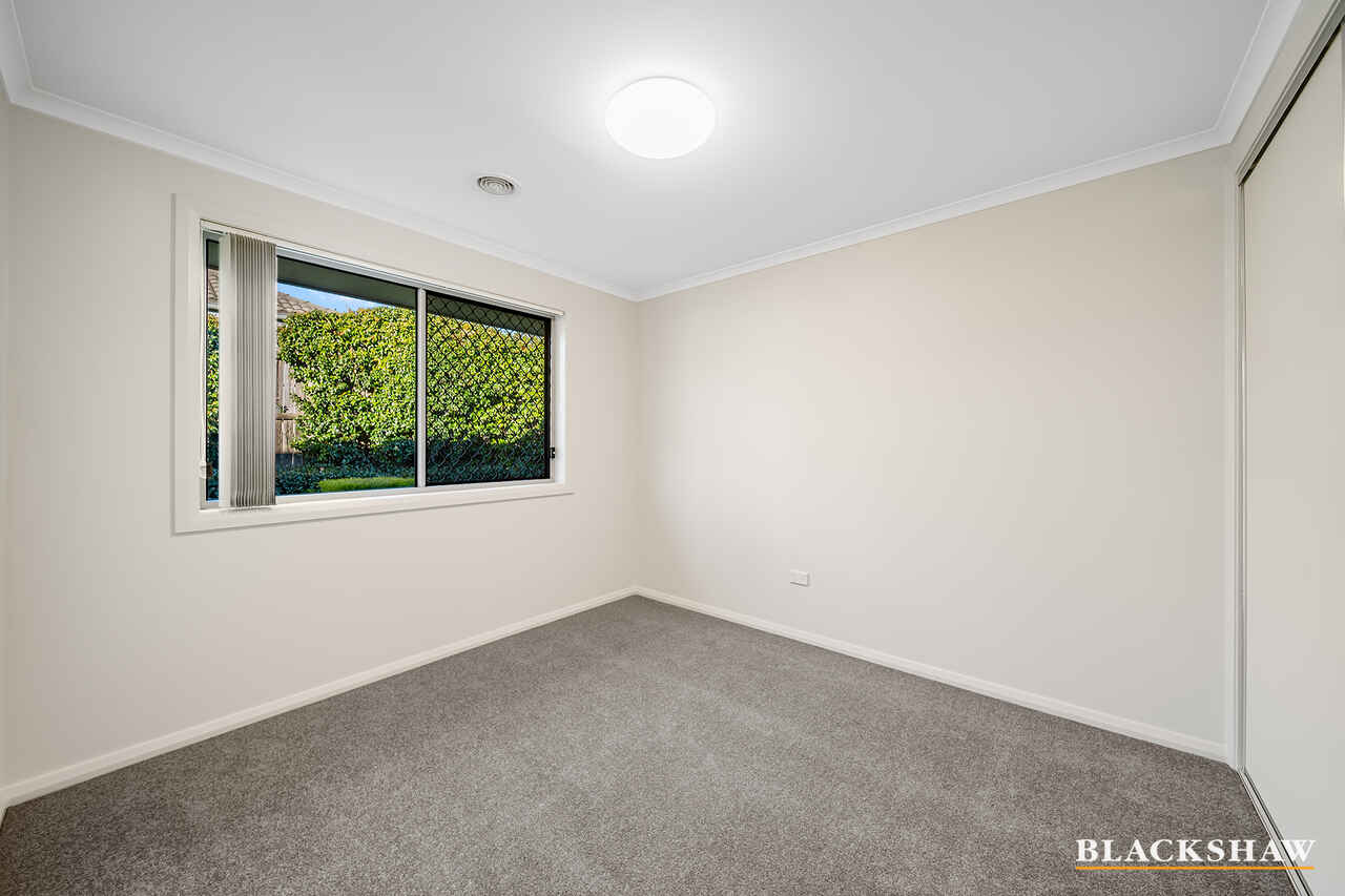 12 Donoghoe Crescent Queanbeyan