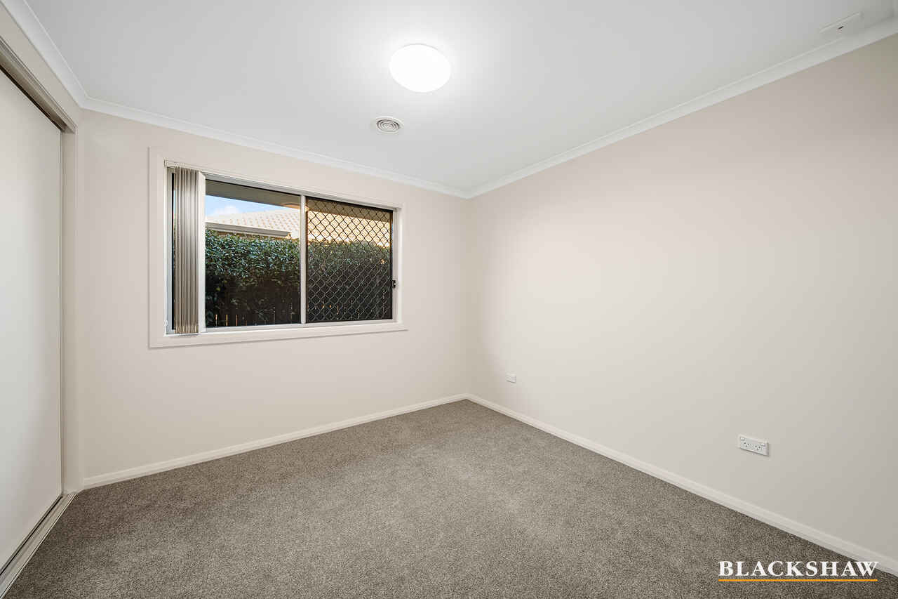 12 Donoghoe Crescent Queanbeyan
