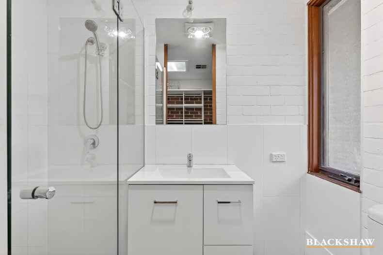 32/83 Crozier Circuit Kambah 32/83 Crozier Circuit Kambah