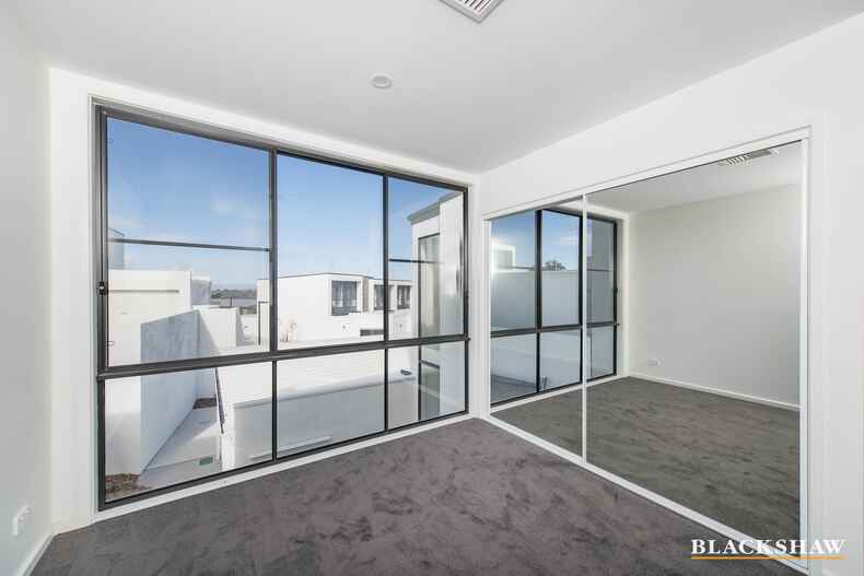 32 Bernard Heinze Avenue Moncrieff 32 Bernard Heinze Avenue Moncrieff