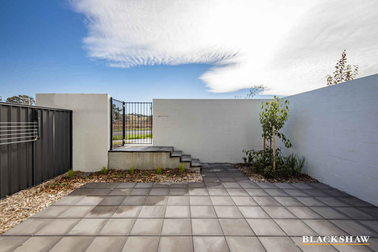 32 Bernard Heinze Avenue Moncrieff