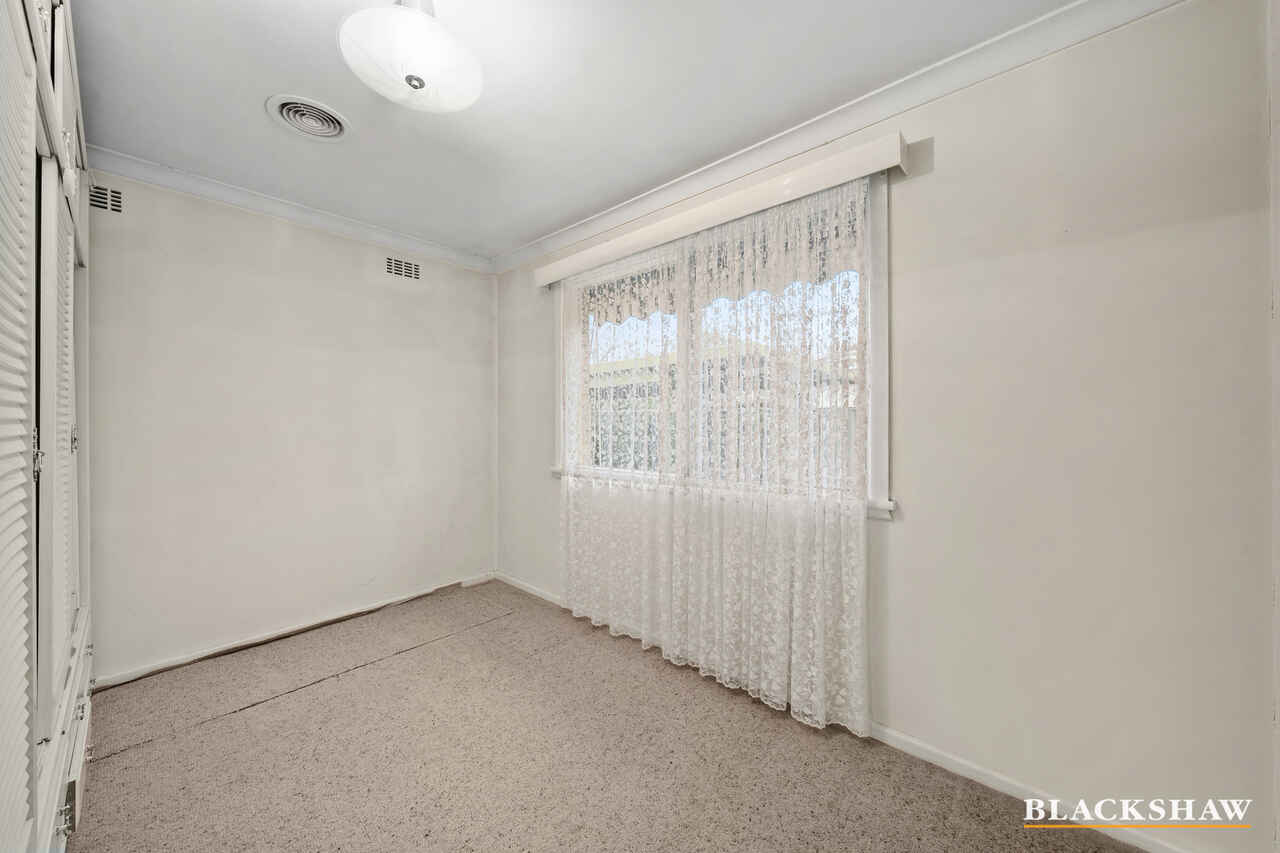 82 Atherton Street Downer