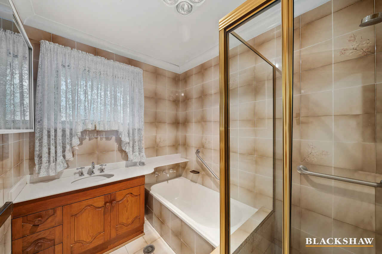 82 Atherton Street Downer