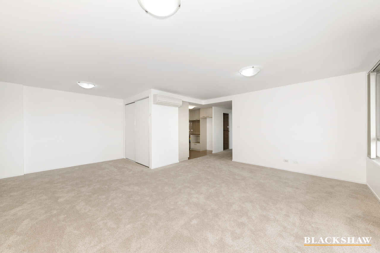 138/64 College Street Belconnen