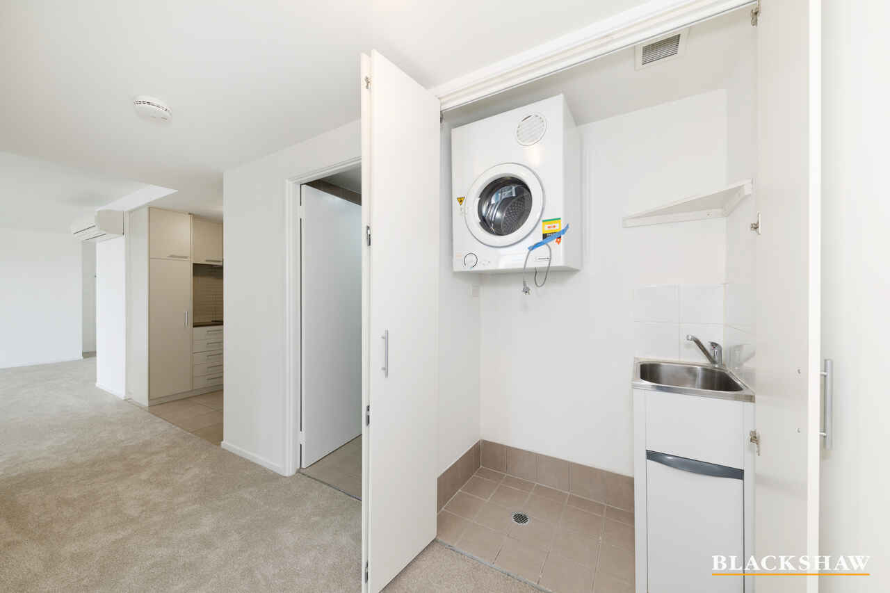 138/64 College Street Belconnen