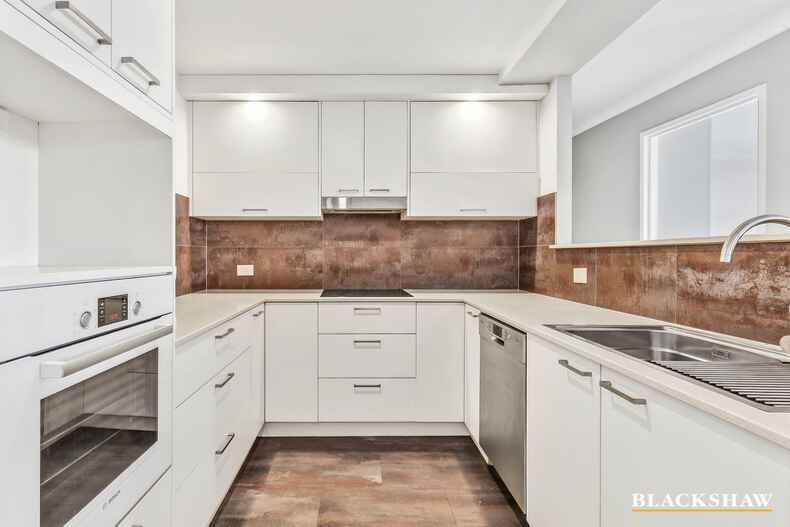 503/2 Marcus Clarke Street City