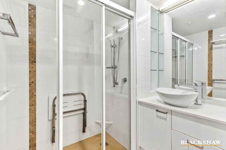 503/2 Marcus Clarke Street City