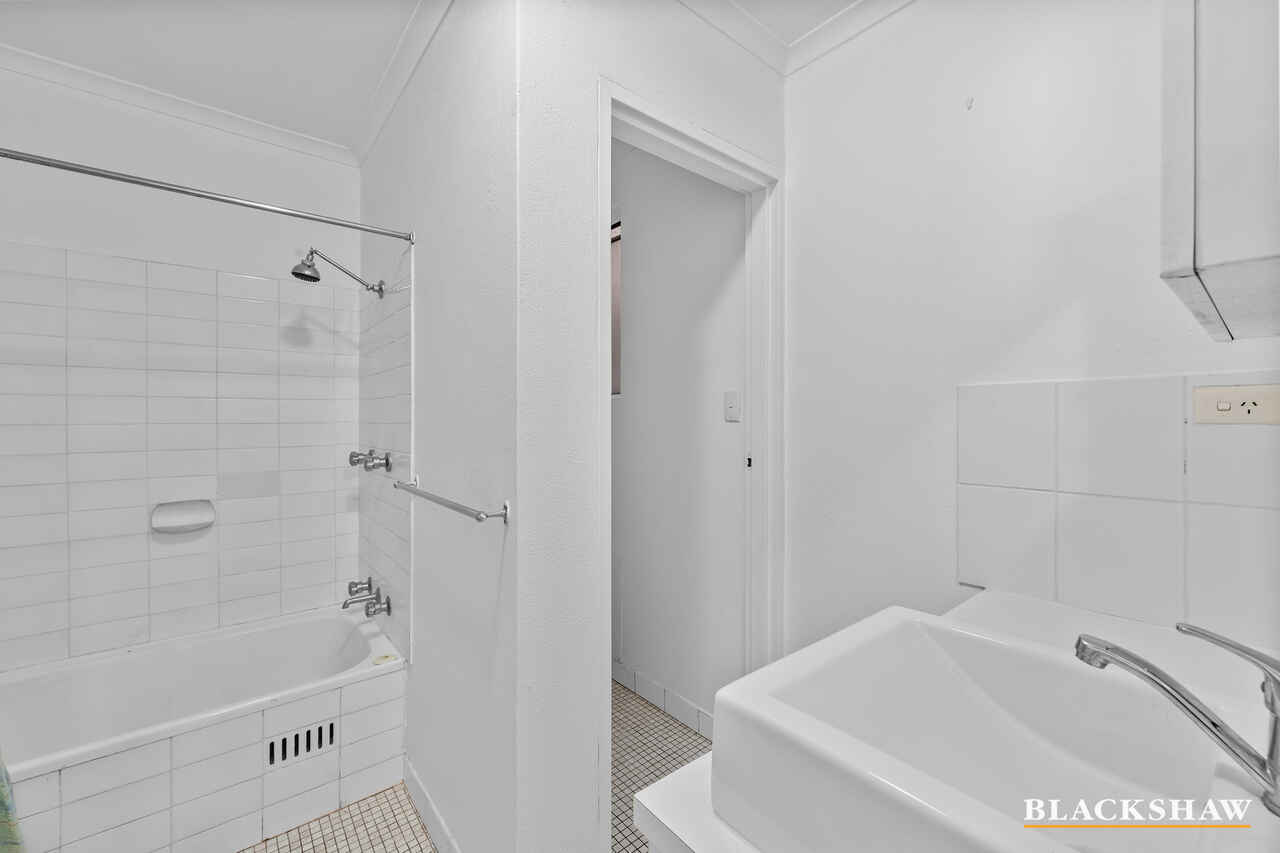 11/5 Crest Road Crestwood