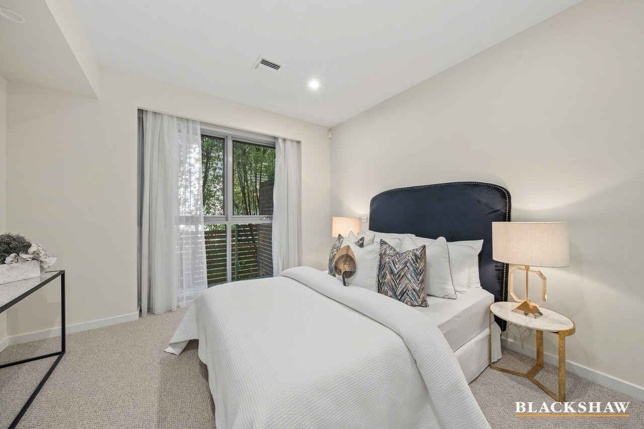 8/15 Dalman Crescent O'Malley