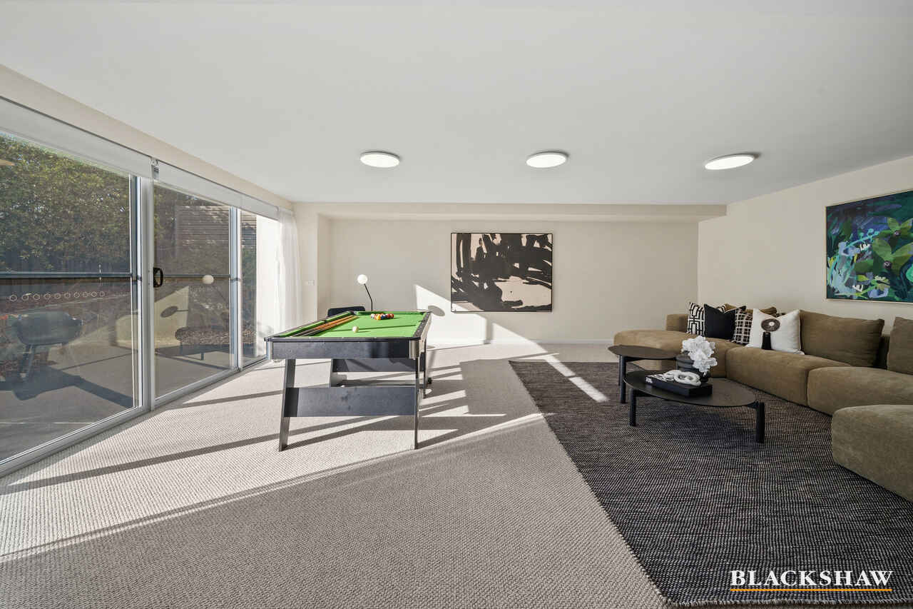 8/15 Dalman Crescent O'Malley