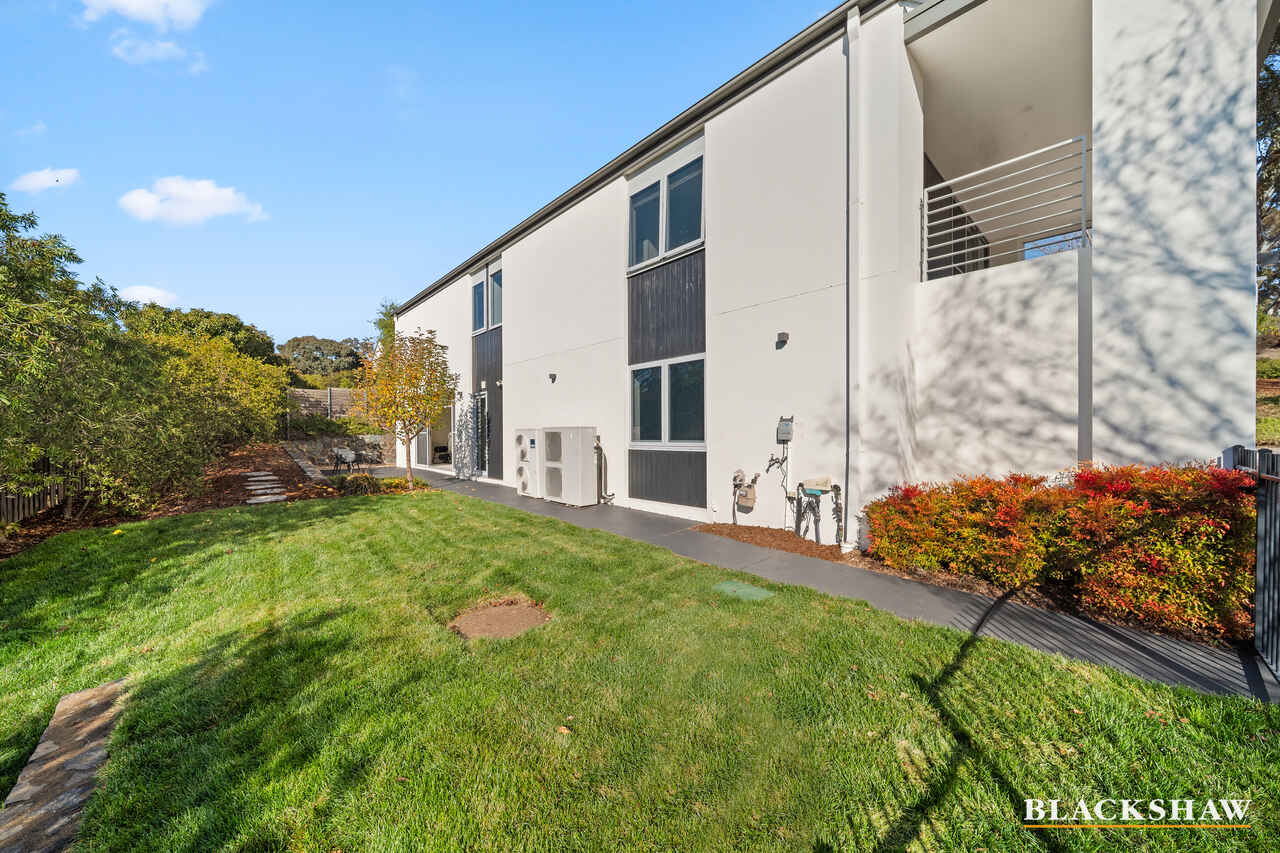 8/15 Dalman Crescent O'Malley