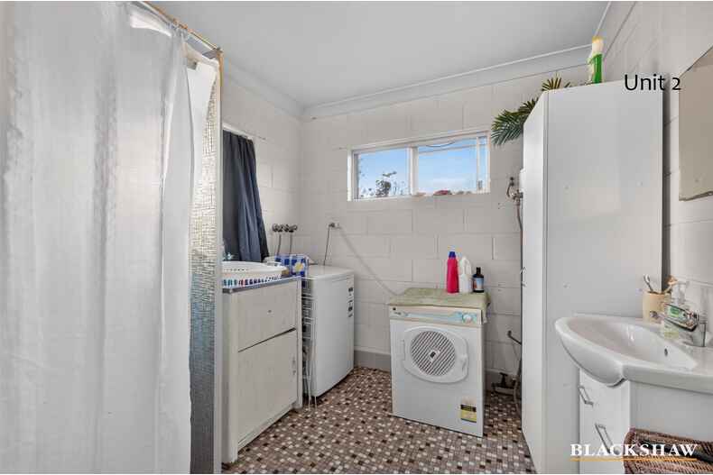 1 and 2/8 Anderson Street Moruya