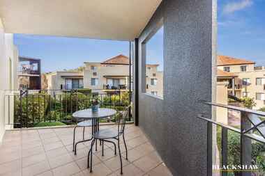125/15 Tench Street Kingston